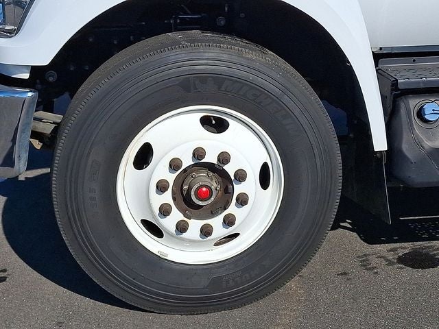 2021 Ford F-650SD Base