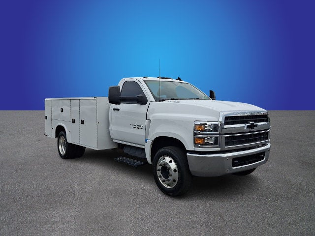 2023 Chevrolet Silverado 5500HD Work Truck