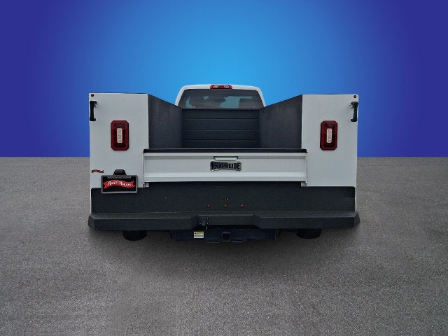 2023 Chevrolet Silverado 5500HD Work Truck