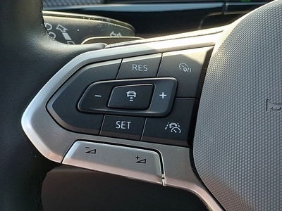 2024 Volkswagen Atlas Cross Sport 2.0T SEL Premium R-Line