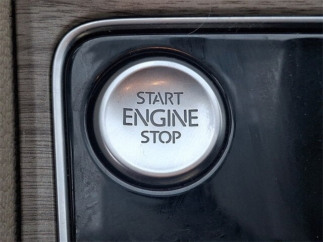 2018 Volkswagen Passat 2.0T SE