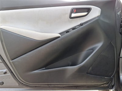 2019 Toyota Yaris LE