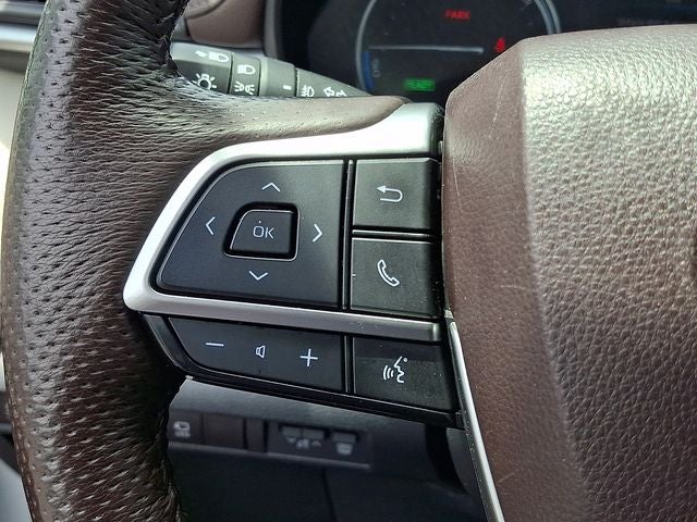 2023 Toyota Sienna Platinum 7 Passenger