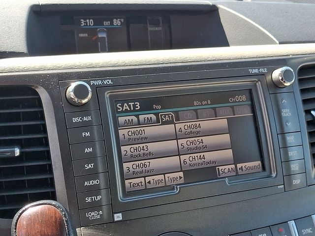 2012 Toyota Sienna Base 7 Passenger