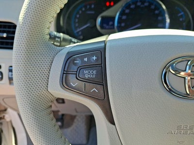 2012 Toyota Sienna Base 7 Passenger