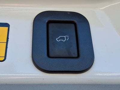 2012 Toyota Sienna Base 7 Passenger