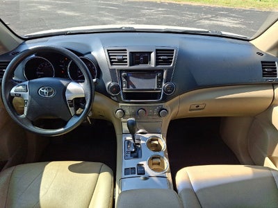 2013 Toyota Highlander Base