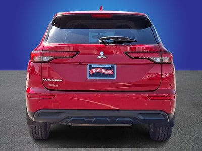 2023 Mitsubishi Outlander ES