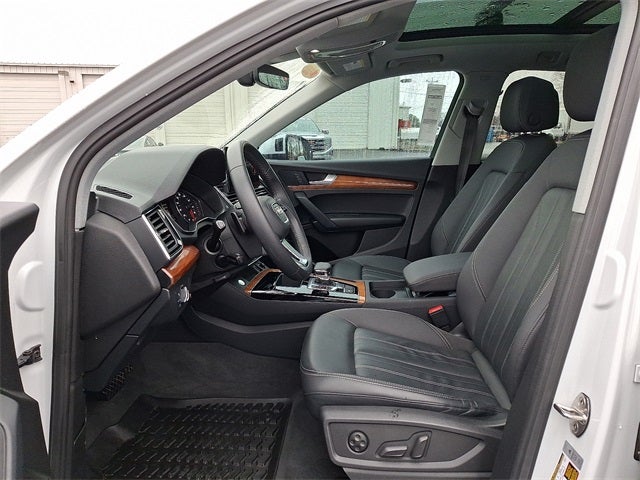 2023 Audi Q5 45 S line Premium quattro