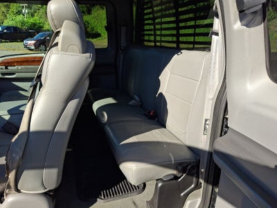 2002 Ford F-350SD Lariat 162 WB