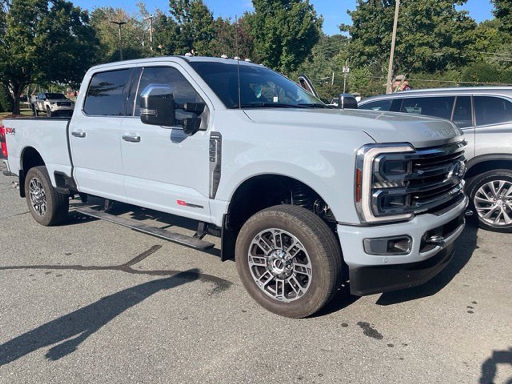 2024 Ford F-350SD Platinum