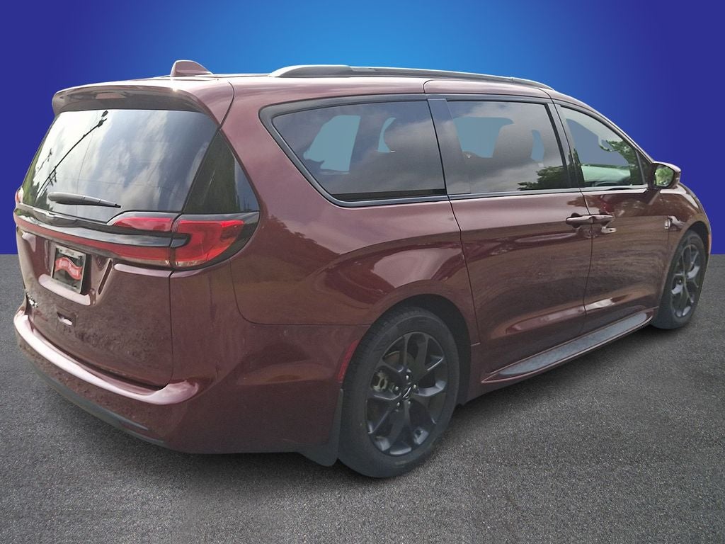 2021 Chrysler Pacifica Touring L