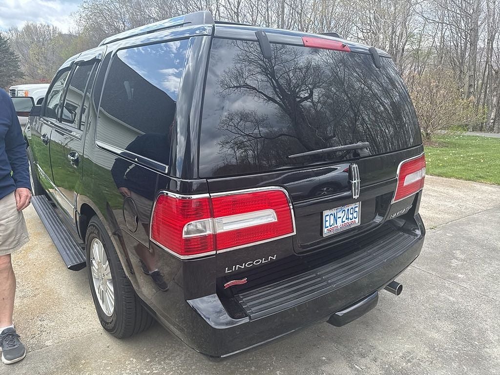 2009 Lincoln Navigator Base