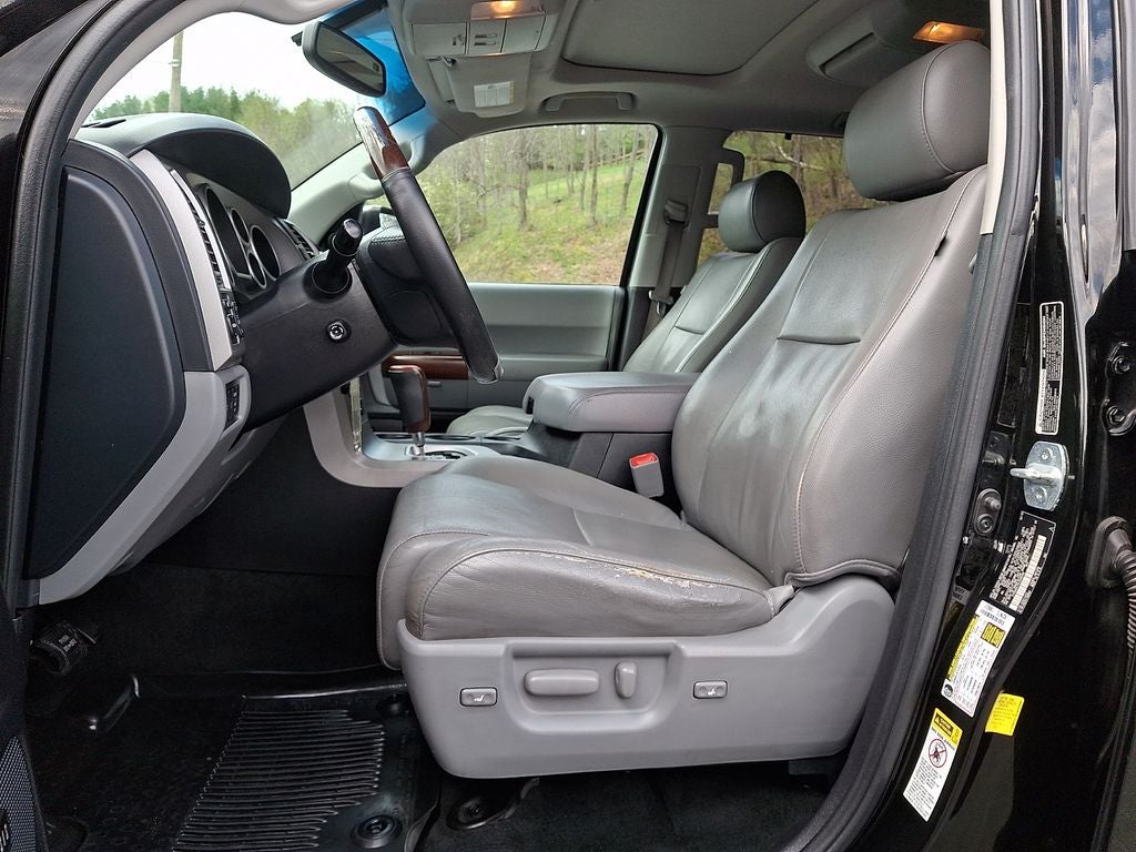 2014 Toyota Sequoia Platinum