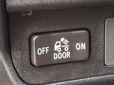 2018 Toyota Tacoma SR V6