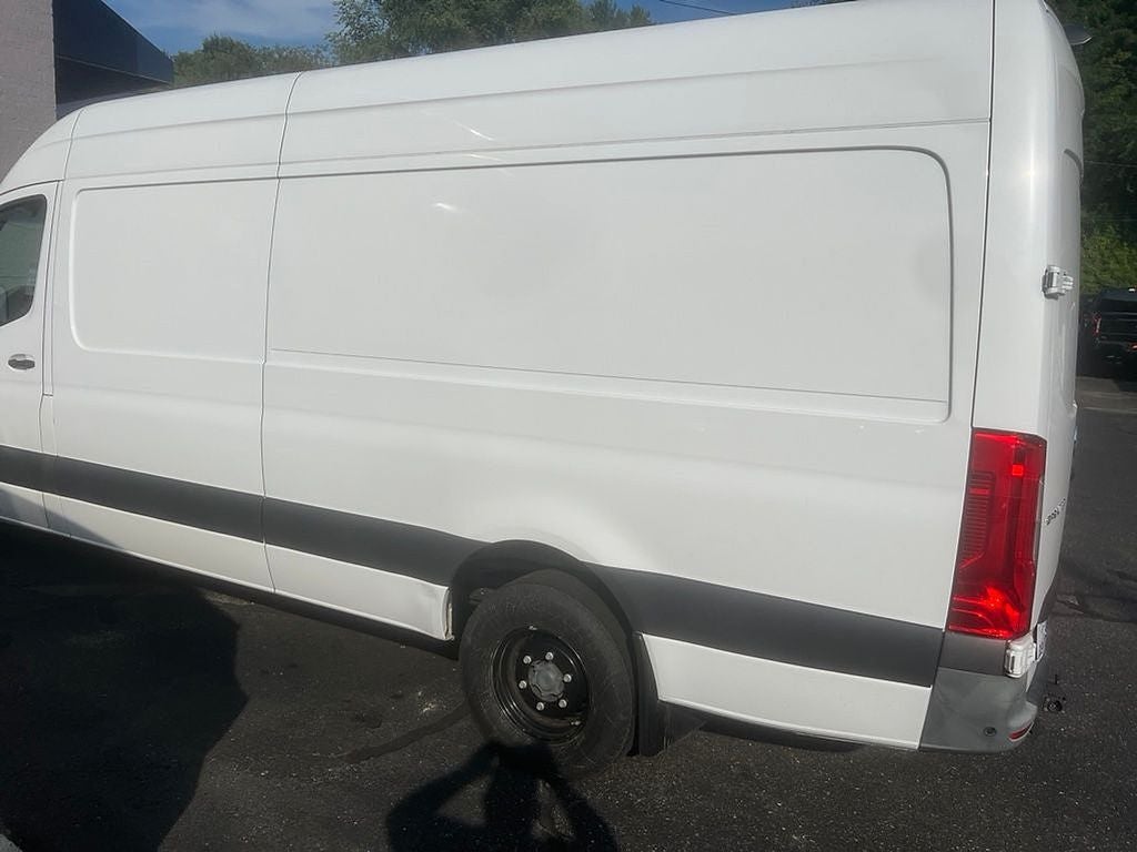 2022 Mercedes-Benz Sprinter 3500 Crew 170 in. WB High Roof