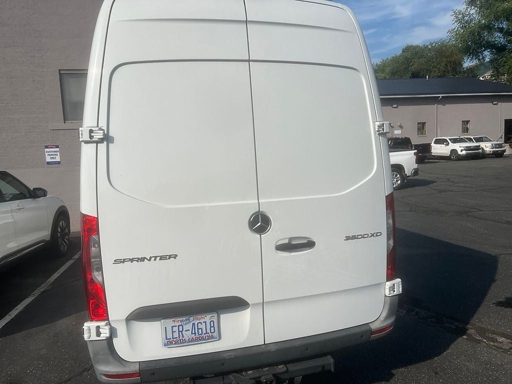 2022 Mercedes-Benz Sprinter 3500 Crew 170 in. WB High Roof