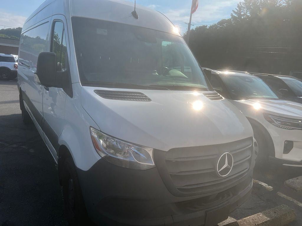 2022 Mercedes-Benz Sprinter 3500 Crew 170 in. WB High Roof