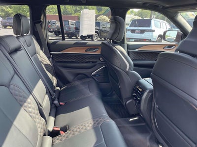 2025 Jeep Grand Cherokee Summit Reserve 4x4