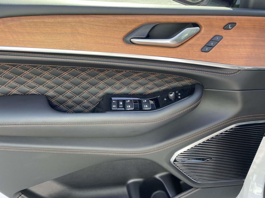 2025 Jeep Grand Cherokee Summit Reserve 4x4