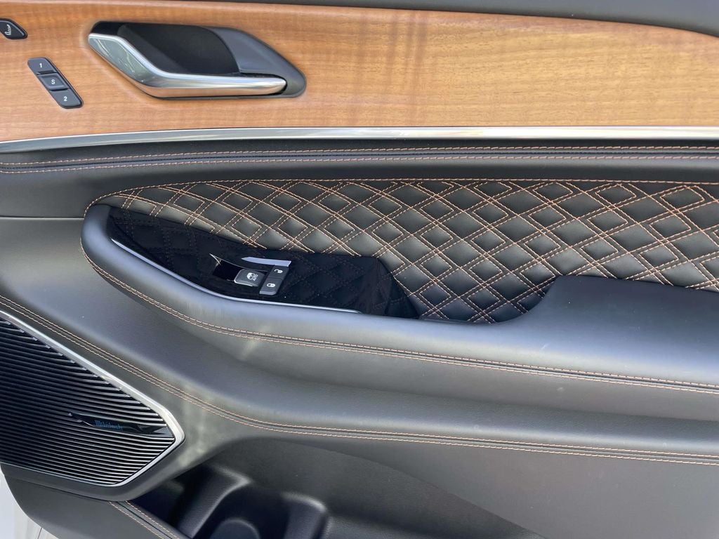 2025 Jeep Grand Cherokee Summit Reserve 4x4