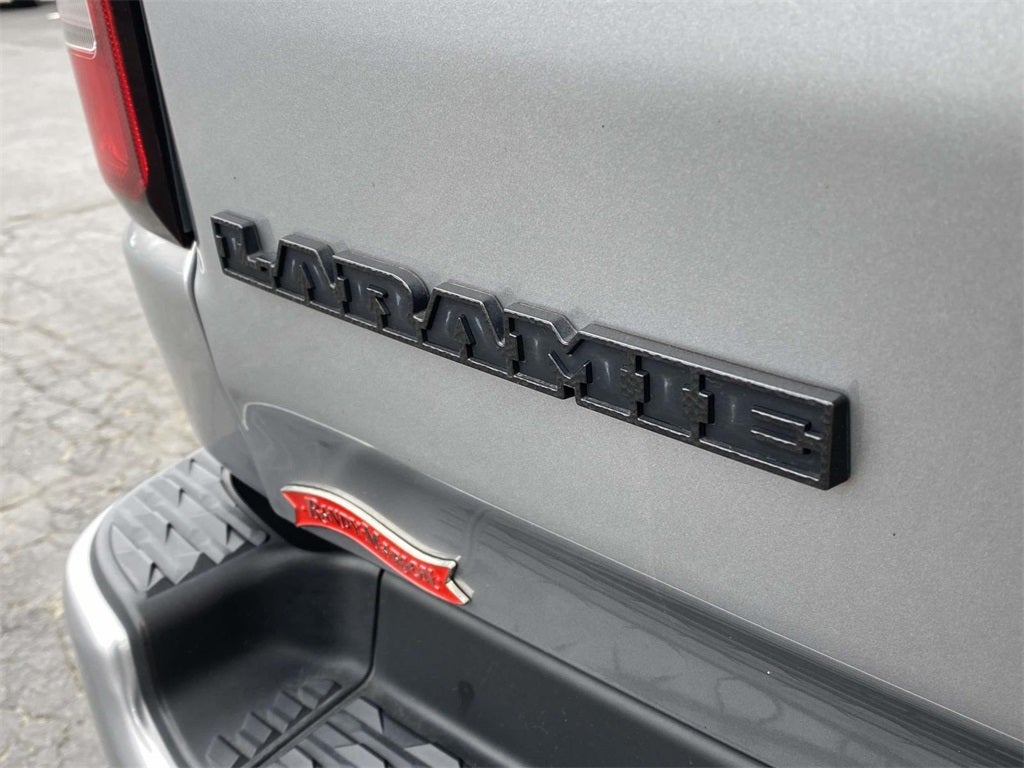 2021 RAM 1500 Laramie Crew Cab 4x4 5'7' Box