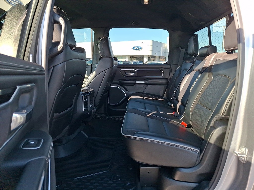 2021 RAM 1500 Laramie Crew Cab 4x4 5'7' Box