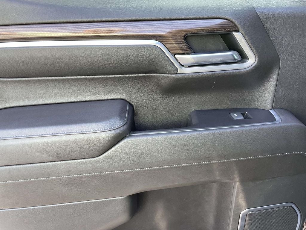 2022 Chevrolet Silverado 1500 4WD Crew Cab Short Bed RST