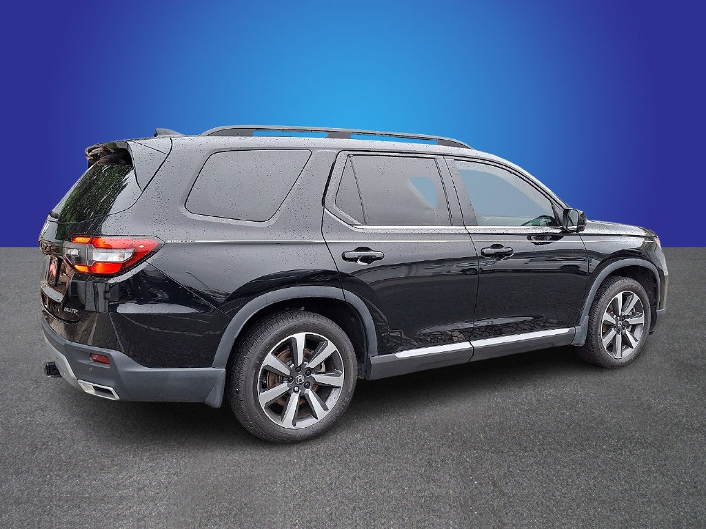 2023 Honda Pilot AWD Elite
