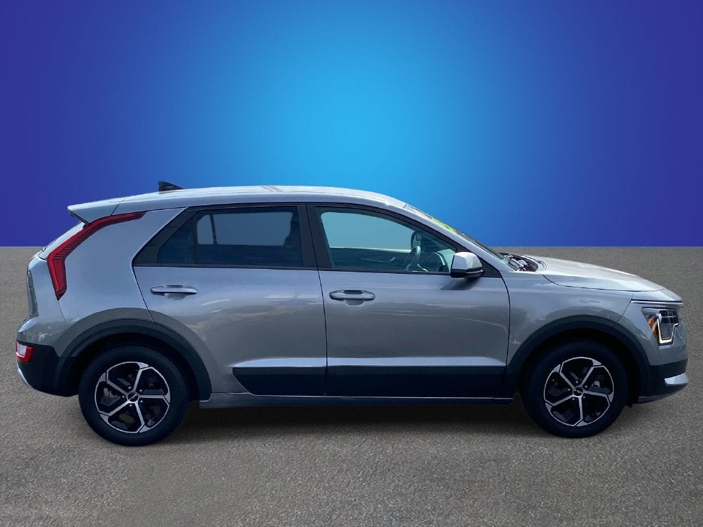 2025 Kia Niro LX