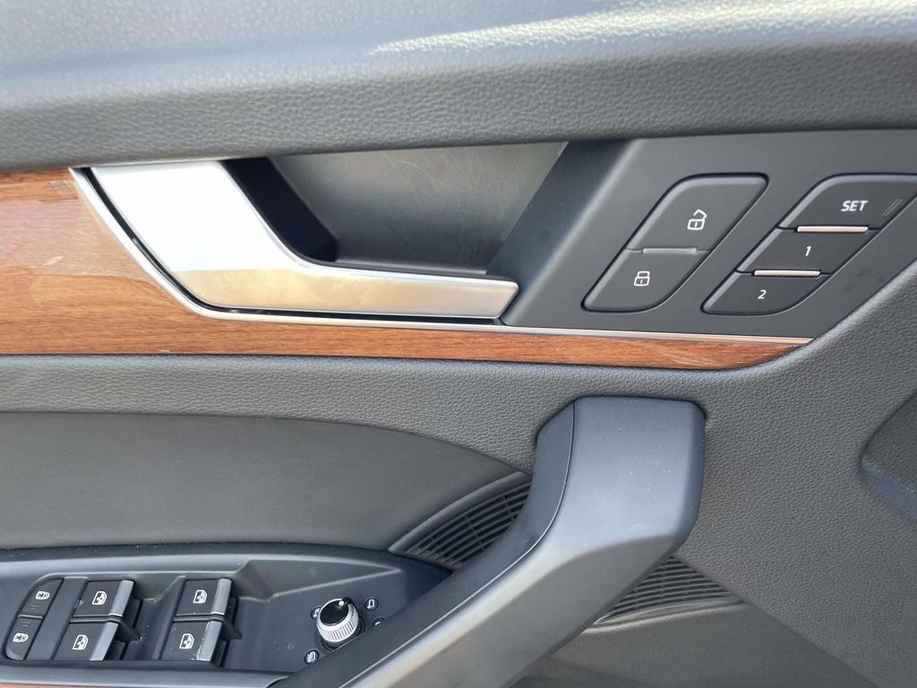 2022 Audi Q5 Prestige 45 TFSI S line quattro S tronic