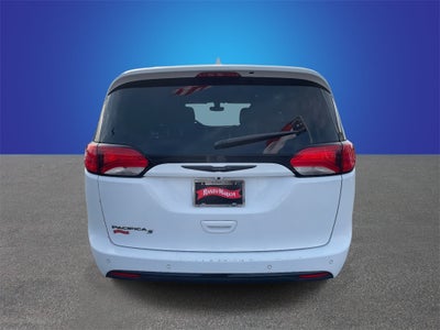 2020 Chrysler Pacifica Touring