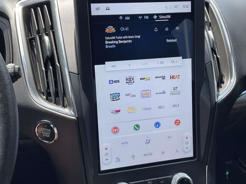 2022 Ford Edge Titanium