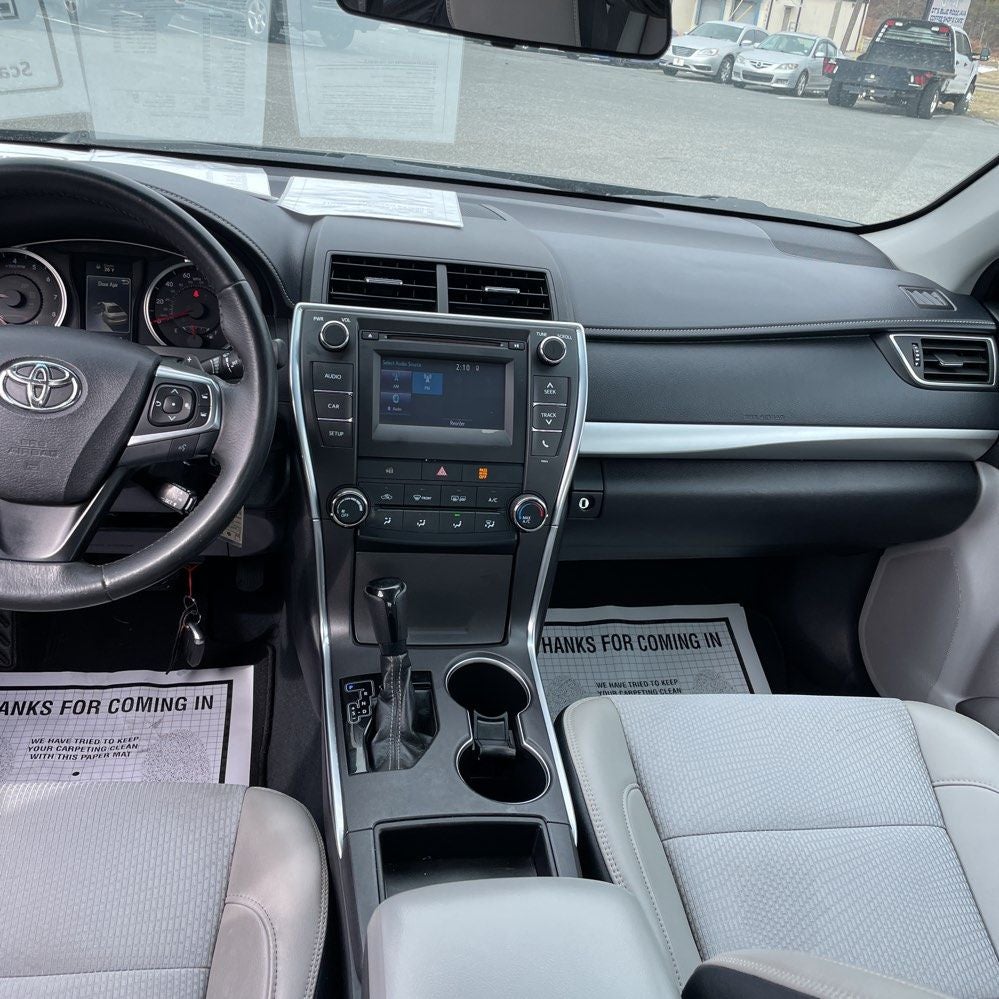 2017 Toyota Camry SE