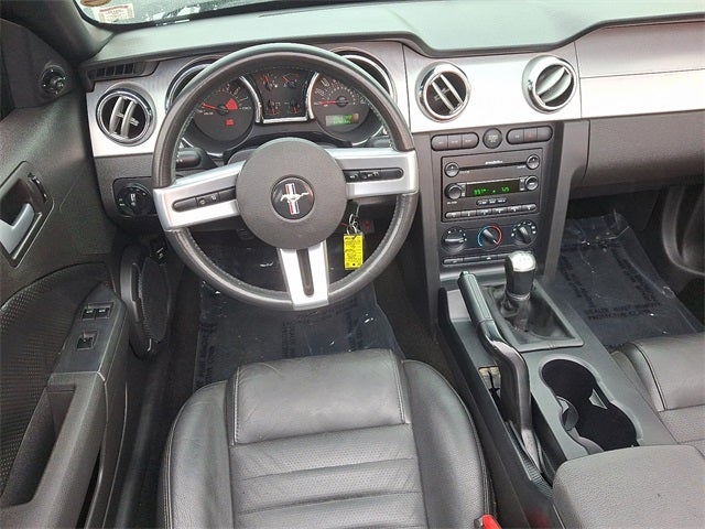 2006 Ford Mustang GT Deluxe