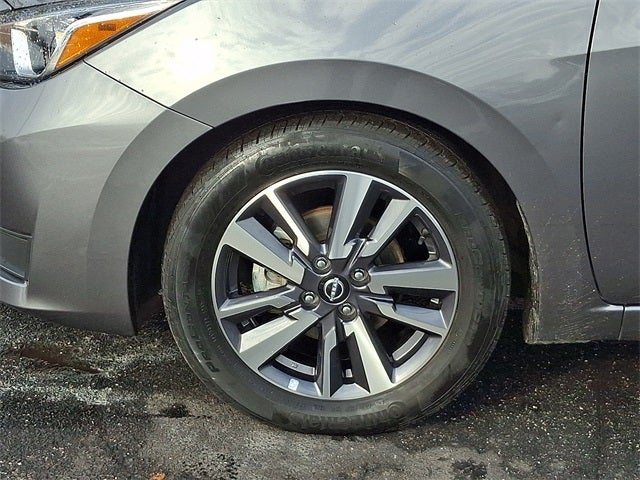 2023 Nissan Versa 1.6 SV