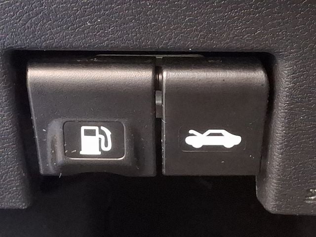 2024 Nissan Versa 1.6 SR
