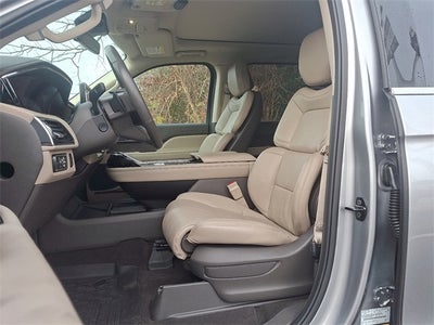 2024 Lincoln Navigator Premiere