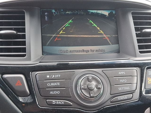 2018 Nissan Pathfinder SV