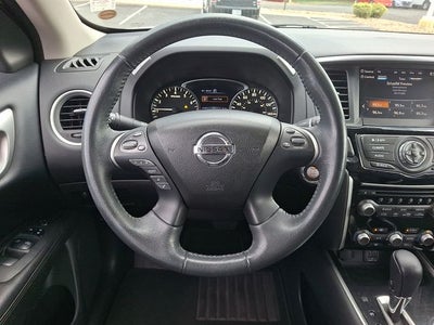 2018 Nissan Pathfinder SV
