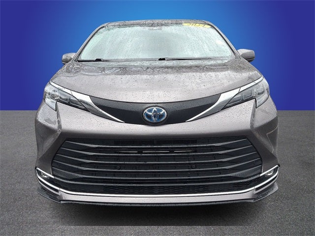 2024 Toyota Sienna XLE 7 Passenger