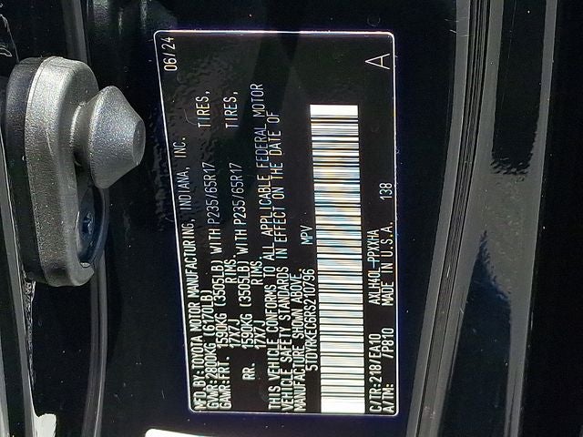 2024 Toyota Sienna XLE 8 Passenger