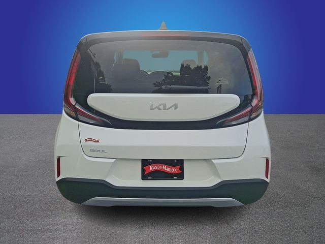 2025 Kia Soul Base