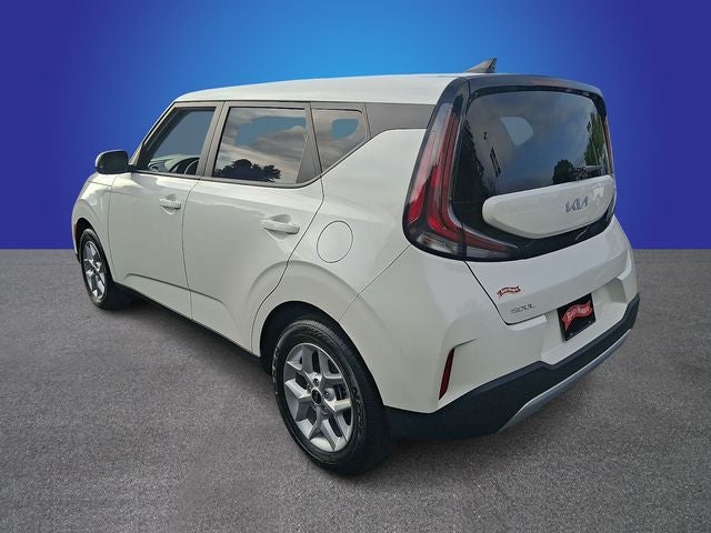 2025 Kia Soul Base