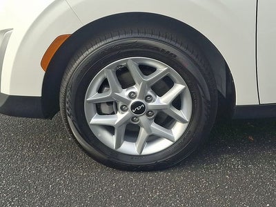 2025 Kia Soul Base