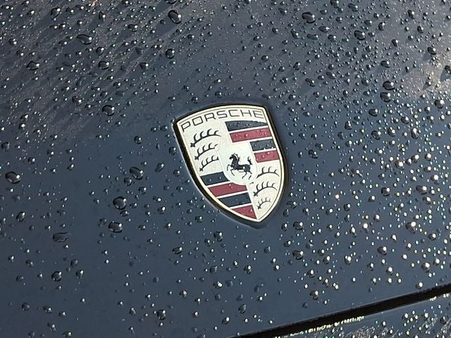 2016 Porsche Panamera Edition