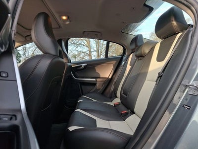 2016 Volvo S60 Cross Country T5 Platinum