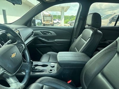 2022 Chevrolet Traverse LT Leather