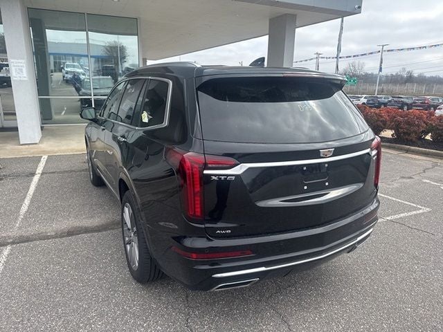 2025 Cadillac XT6 Premium Luxury