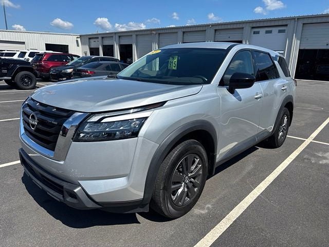 2024 Nissan Pathfinder S
